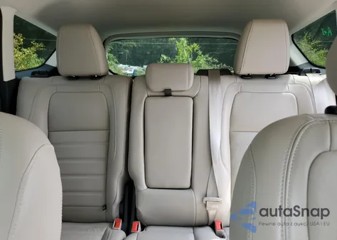 2018 Ford Escape Titanium z USA, uszkodzony, nr VIN 1FMCU0J90JUC26463